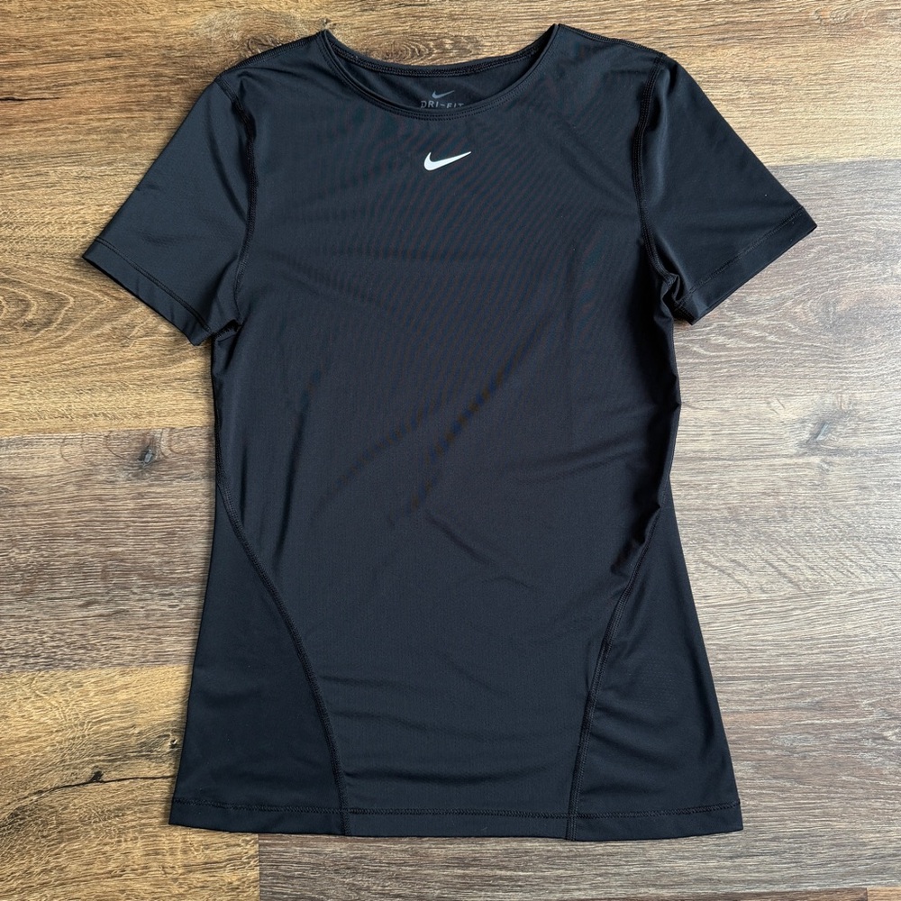 nike tee